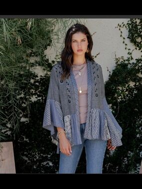 Young Threads Blue & Grey Patchwork Flowy Cardigan Sz M